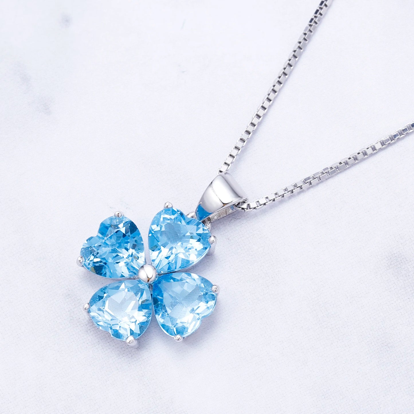 GEM'S BALLET 0.95ct Natural Swiss Blue Topaz Clover Design Solid 585 14K 10K 18K Gold 925 Silver Pendant Necklace